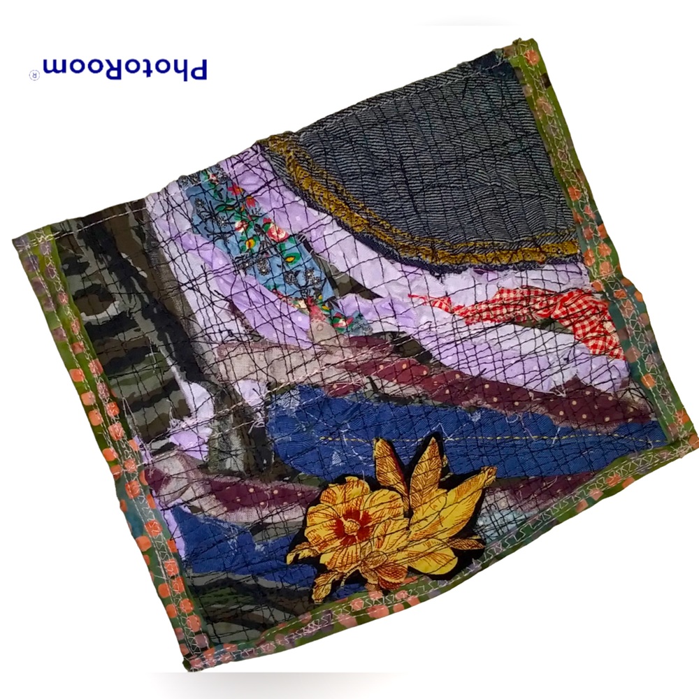 Handmade OOAK Little Pouch Pochette Make up bag Organizer Art Scrap Fabric
